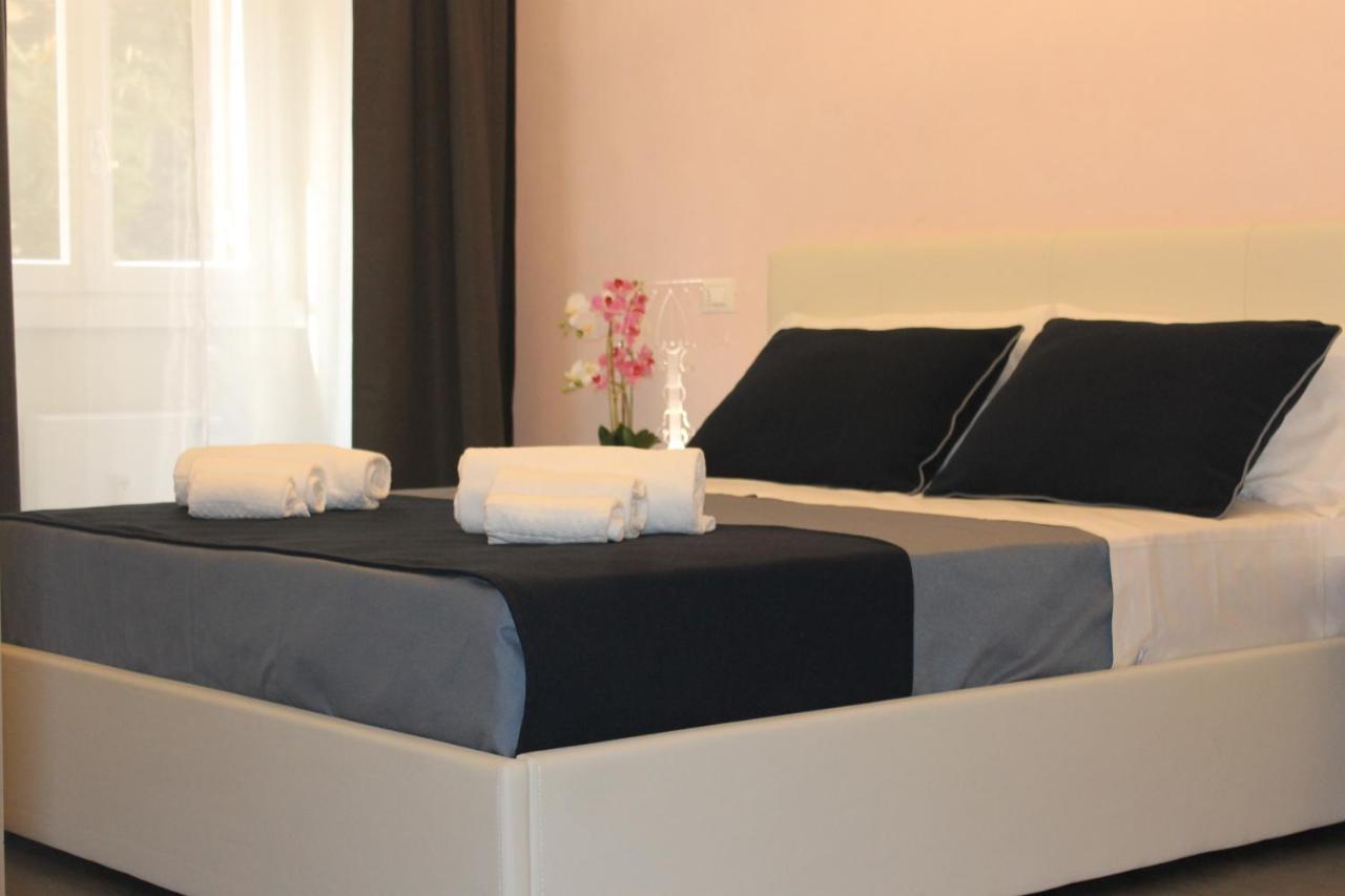 Little Rose Haven * Roma
